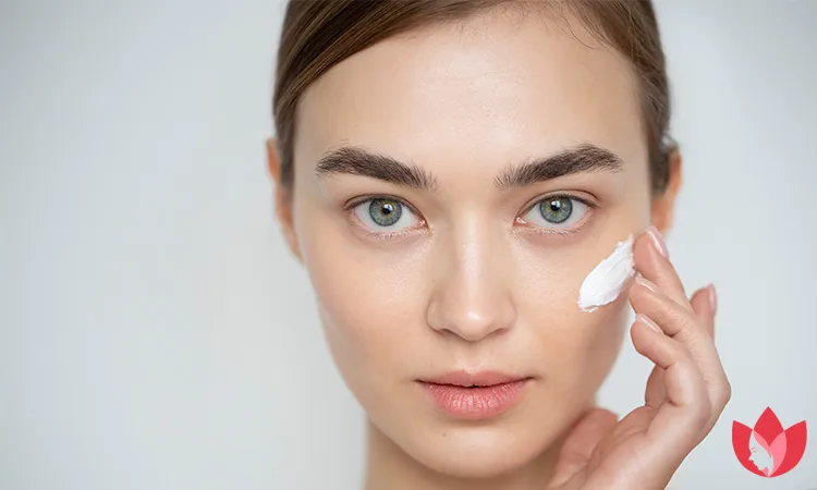 مزایا و معایب استفاده از کرم ضد چروک در سنین پایین